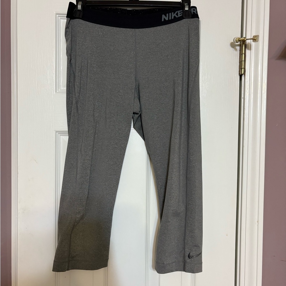 Nike Gray Women's Leggings L